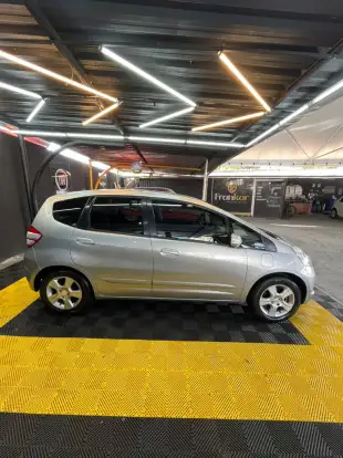 HONDA-FIT-2011
