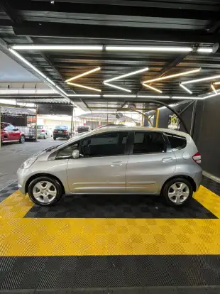HONDA-FIT-2011