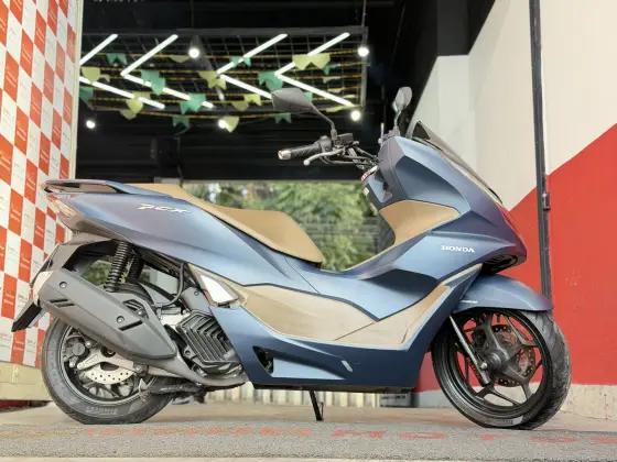 HONDA PCX 160 DLX HONDA PCX 160 DLX