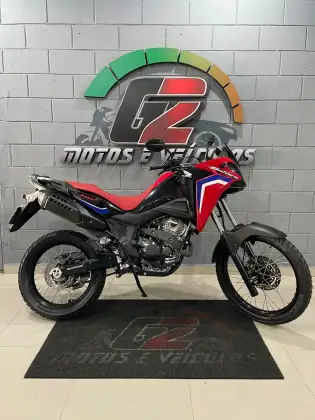 HONDA XRE 300 SAHARA RALLY HONDA XRE 300 SAHARA RALLY