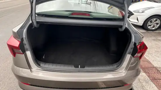 HYUNDAI-HB20S-2025