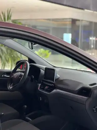 HYUNDAI-HB20S-2024