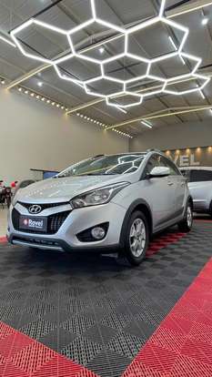HYUNDAI-HB20X-1.6 16V PREMIUM FLEX 4P MANUAL HYUNDAI-HB20X-2013