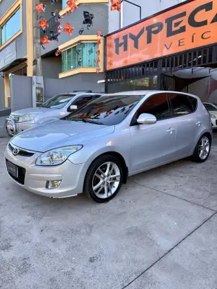 HYUNDAI I30 2.0 MPFI GLS 16V GASOLINA 4P AUTOMÁTICO HYUNDAI I30 2.0 MPFI GLS 16V GASOLINA 4P AUTOMÁTICO