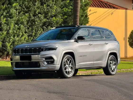 JEEP COMMANDER 1.3 T270 TURBO FLEX OVERLAND AT6 JEEP COMMANDER 1.3 T270 TURBO FLEX OVERLAND AT6