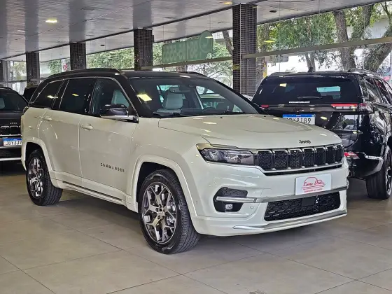 JEEP COMMANDER 1.3 T270 TURBO FLEX OVERLAND AT6 JEEP COMMANDER 1.3 T270 TURBO FLEX OVERLAND AT6