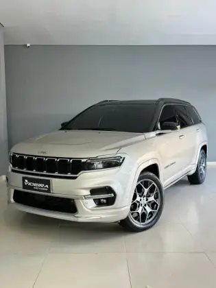 JEEP COMMANDER 1.3 T270 TURBO FLEX OVERLAND AT6 JEEP COMMANDER 1.3 T270 TURBO FLEX OVERLAND AT6