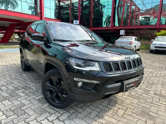 JEEP COMPASS 2.0 16V DIESEL NIGHT EAGLE 4X4 AUTOMÁTICO JEEP COMPASS 2.0 16V DIESEL NIGHT EAGLE 4X4 AUTOMÁTICO