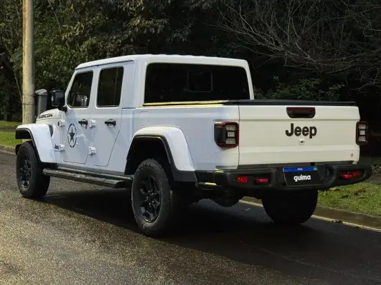 JEEP-GLADIATOR-2022
