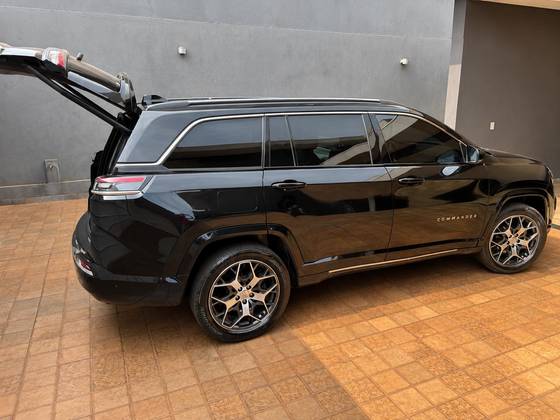 JEEP COMMANDER 2022 1.3 T270 TURBO FLEX OVERLAND AT6