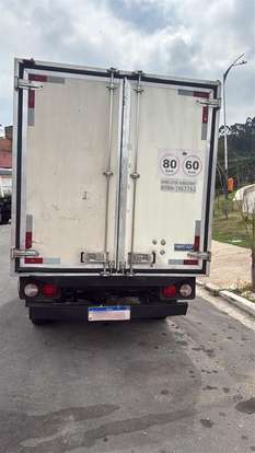 KIA-BONGO-2014
