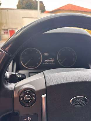 LAND ROVER-DISCOVERY 4-2014