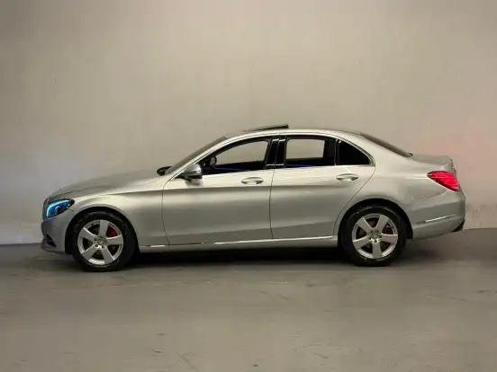 MERCEDES-BENZ-C 200-2.0 CGI AVANTGARDE 16V GASOLINA 4P AUTOMÁTICO MERCEDES-BENZ-C 200-2015