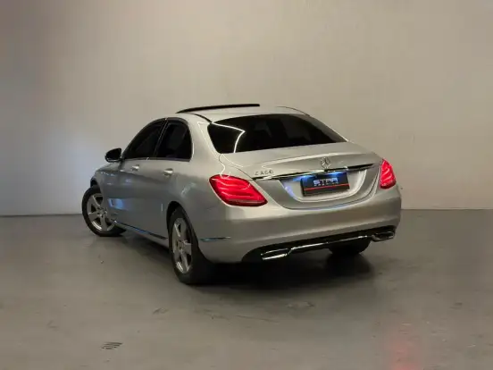 MERCEDES-BENZ-C 200-2.0 CGI AVANTGARDE 16V GASOLINA 4P AUTOMÁTICO MERCEDES-BENZ-C 200-2015