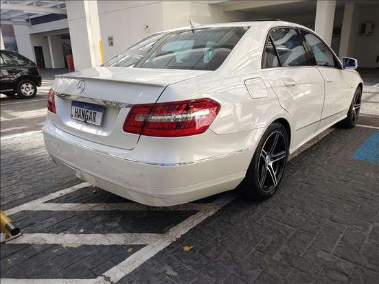 MERCEDES-BENZ-E 250-2011