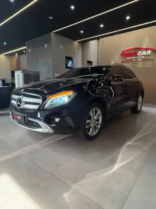 MERCEDES-BENZ-GLA 200-2015