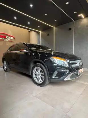 MERCEDES-BENZ-GLA 200-2015