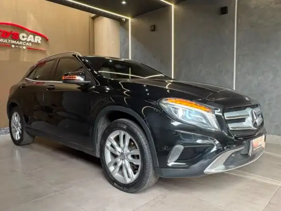 MERCEDES-BENZ-GLA 200-1.6 CGI ADVANCE 16V TURBO FLEX 4P AUTOMÁTICO MERCEDES-BENZ-GLA 200-2015