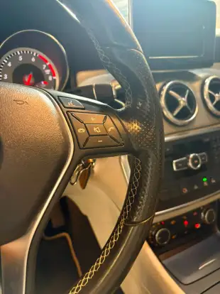 MERCEDES-BENZ-GLA 200-2015
