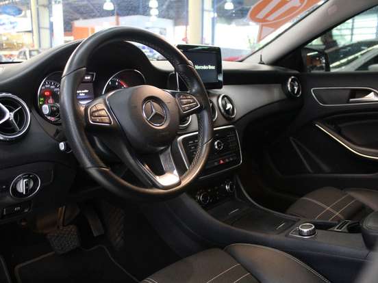 MERCEDES-BENZ-GLA 200-1.6 CGI ADVANCE 16V TURBO FLEX 4P AUTOMÁTICO MERCEDES-BENZ-GLA 200-2017