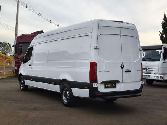 MERCEDES-BENZ-SPRINTER-2020