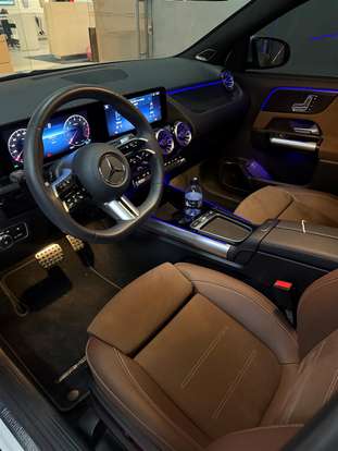 MERCEDES-BENZ-GLA 200-2025