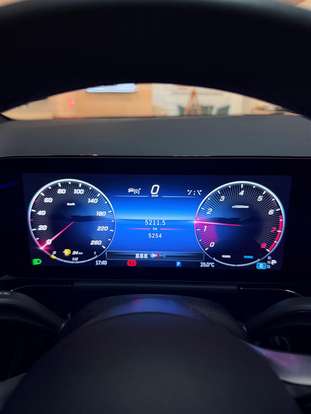 MERCEDES-BENZ-GLA 200-1.3 MHEV AMG LINE 7G-DCT MERCEDES-BENZ-GLA 200-2025