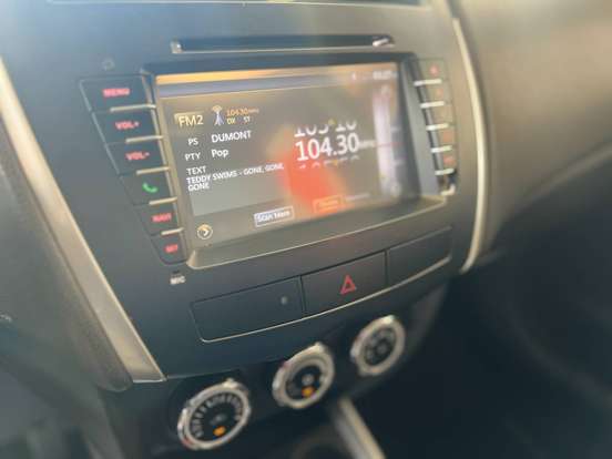 MITSUBISHI-ASX-2014
