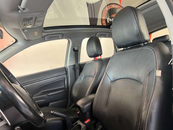 MITSUBISHI-ASX-2014