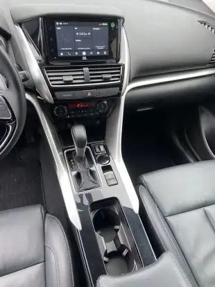 MITSUBISHI-ECLIPSE CROSS-2024