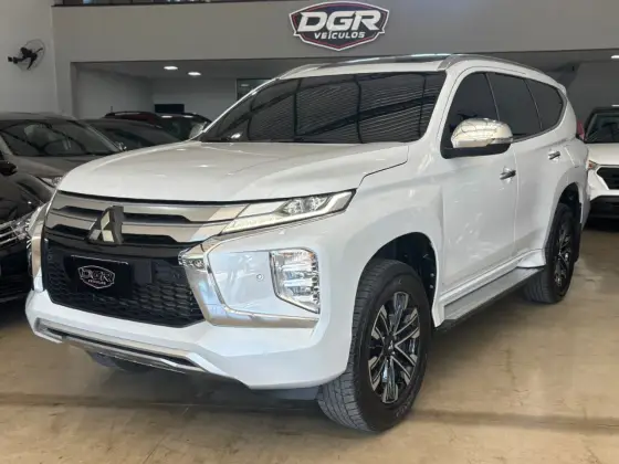 MITSUBISHI PAJERO SPORT 2.4 16V MIVEC TURBO DIESEL HPE AWD AUTOMÁTICO
