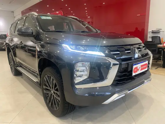 MITSUBISHI PAJERO SPORT 2.4 16V MIVEC TURBO DIESEL LEGEND AWD AUTOMÁTICO MITSUBISHI PAJERO SPORT 2.4 16V MIVEC TURBO DIESEL LEGEND AWD AUTOMÁTICO