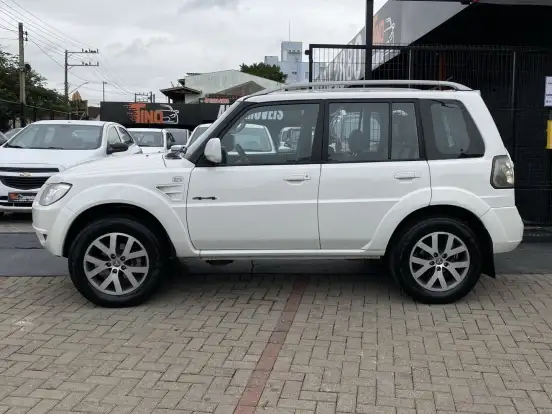 MITSUBISHI-PAJERO TR4-2013