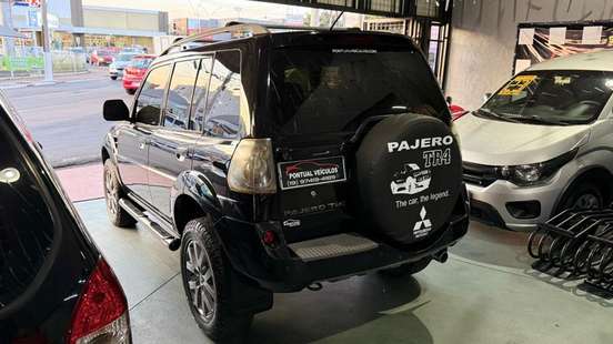 MITSUBISHI-PAJERO TR4-2012