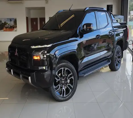 MITSUBISHI-TRITON-2026