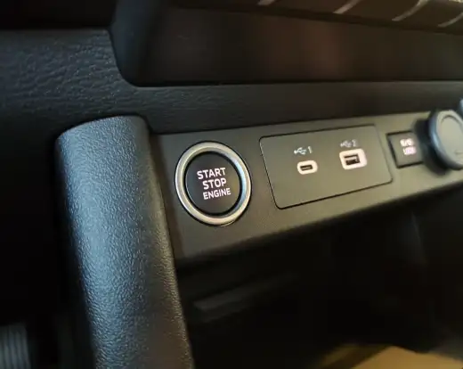 MITSUBISHI-TRITON-2026