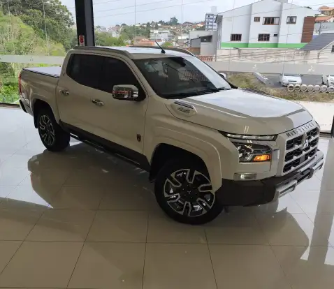 MITSUBISHI-TRITON-2026