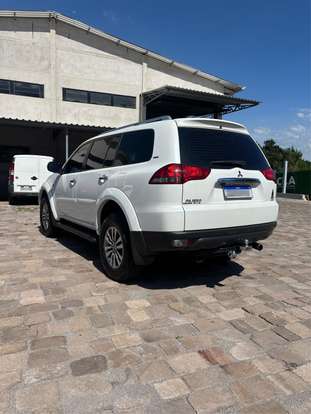 MITSUBISHI-PAJERO-2016