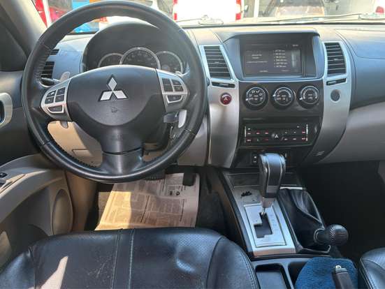 MITSUBISHI-PAJERO-3.2 HPE 4X4 7 LUGARES 16V TURBO INTERCOOLER DIESEL 4P AUTOMÁTICO MITSUBISHI-PAJERO-2016