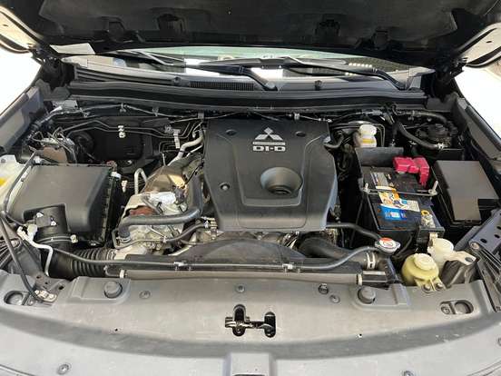 MITSUBISHI-PAJERO SPORT-2.4 16V MIVEC TURBO DIESEL HPE-S AWD AUTOMÁTICO MITSUBISHI-PAJERO SPORT-2022