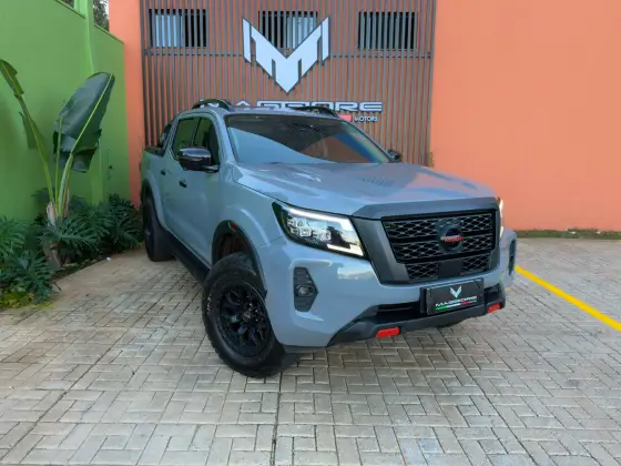 NISSAN FRONTIER 2.3 16V TURBO DIESEL PRO4X CD 4X4 AUTOMÁTICO NISSAN FRONTIER 2.3 16V TURBO DIESEL PRO4X CD 4X4 AUTOMÁTICO