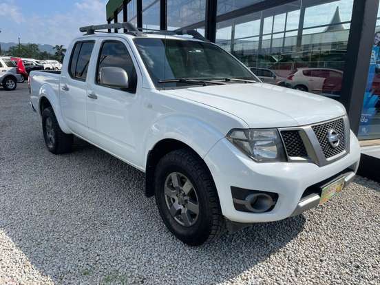 NISSAN-FRONTIER-2.5 SV ATTACK 4X4 CD TURBO ELETRONIC DIESEL 4P MANUAL NISSAN-FRONTIER-2014