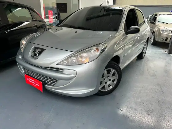 PEUGEOT 207 1.4 XR 8V FLEX 4P MANUAL PEUGEOT 207 1.4 XR 8V FLEX 4P MANUAL