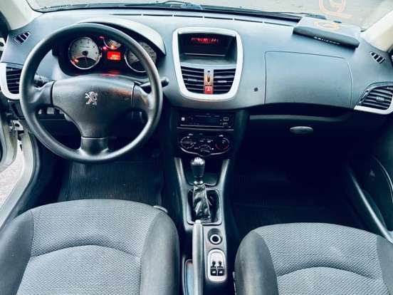 PEUGEOT-207-1.4 XR 8V FLEX 4P MANUAL PEUGEOT-207-2011