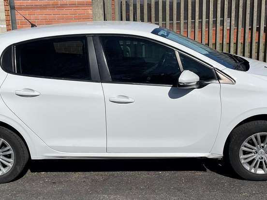 PEUGEOT-208-1.2 ACTIVE PACK 12V FLEX 4P MANUAL PEUGEOT-208-2016