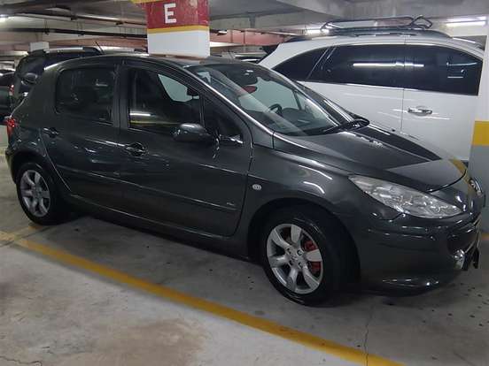 PEUGEOT-307-2.0 PREMIUM 16V FLEX 4P AUTOMÁTICO PEUGEOT-307-2011