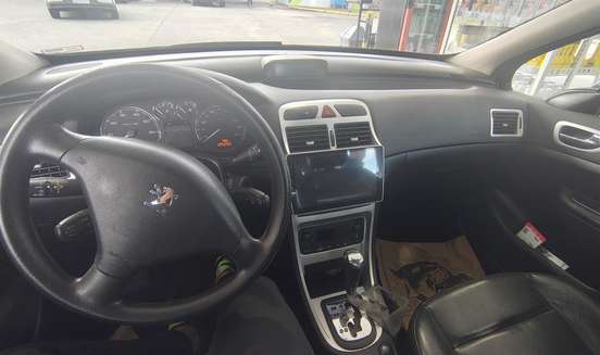 PEUGEOT-307-2011
