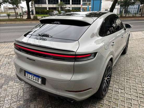 PORSCHE-CAYENNE-2024