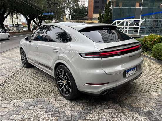 PORSCHE-CAYENNE-2024