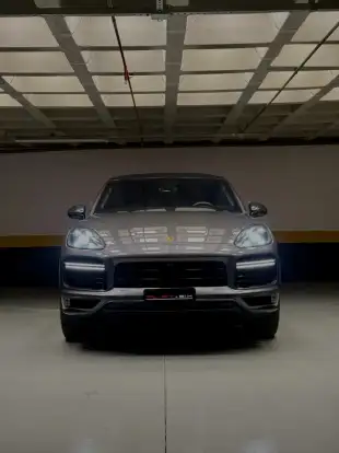 PORSCHE-CAYENNE-2023